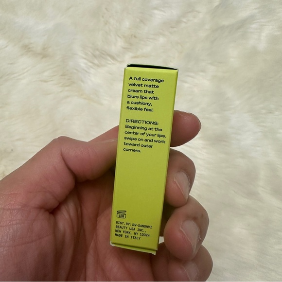 WYN BEAUTY WORD OF MOUTH
MAX COMFORT MATTE LIPSTICK DARE - Picture 6 of 8